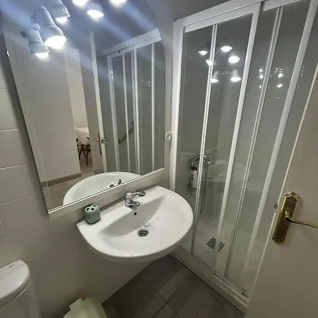 Bravaholidays-420-colon, 2nd Line Beach, Wifi * Blanes